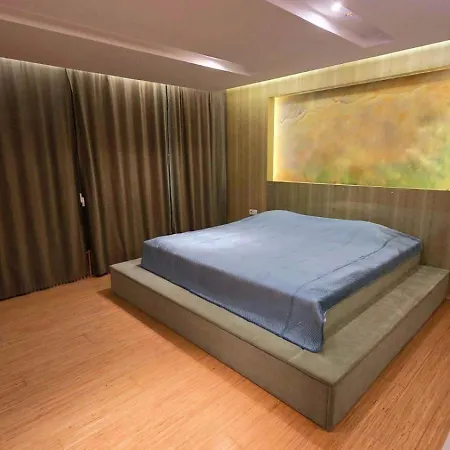 Huge Luxury Fortuuna With Parking *