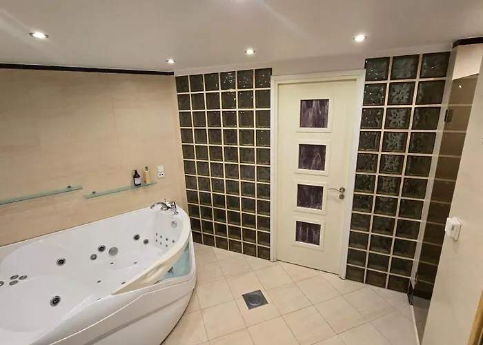 Huge Luxury Fortuuna With Parking